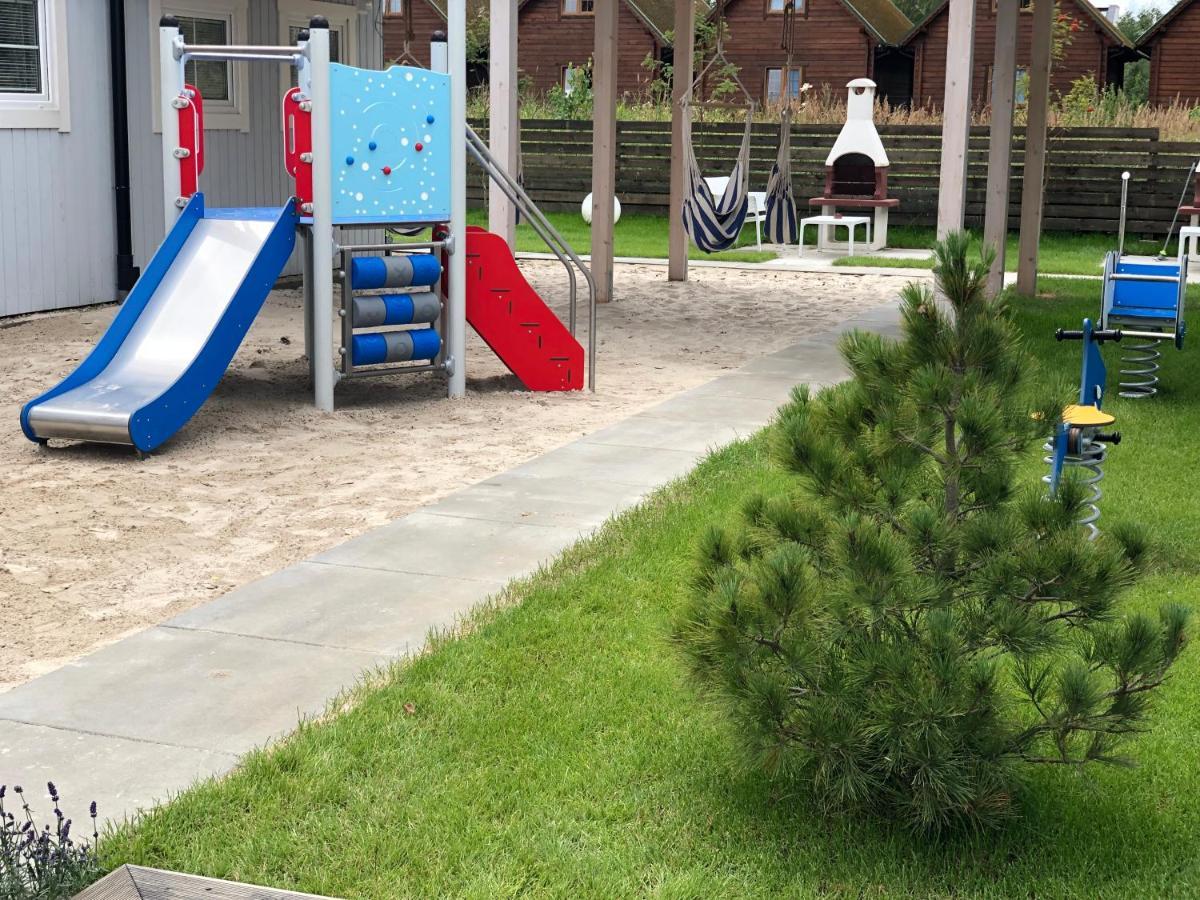 Domki Na Marynarskiej Grzybowo  Buitenkant foto